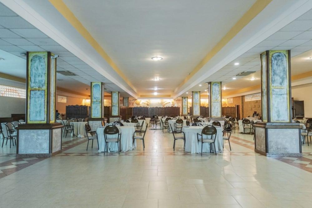 Hotel Bizantino Massafra Exterior foto
